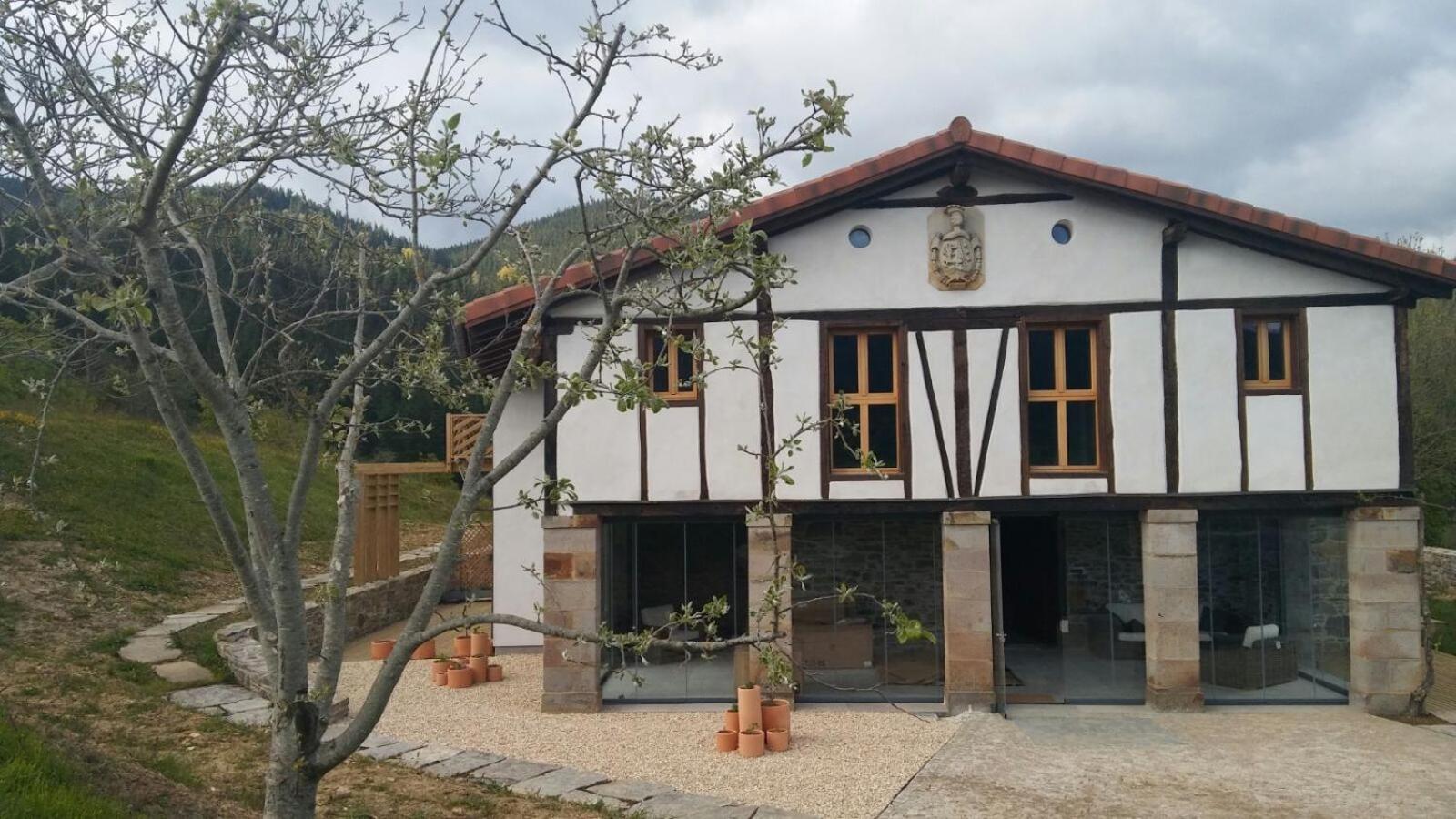 Izal Landetxea Guest House Bergara Bagian luar foto