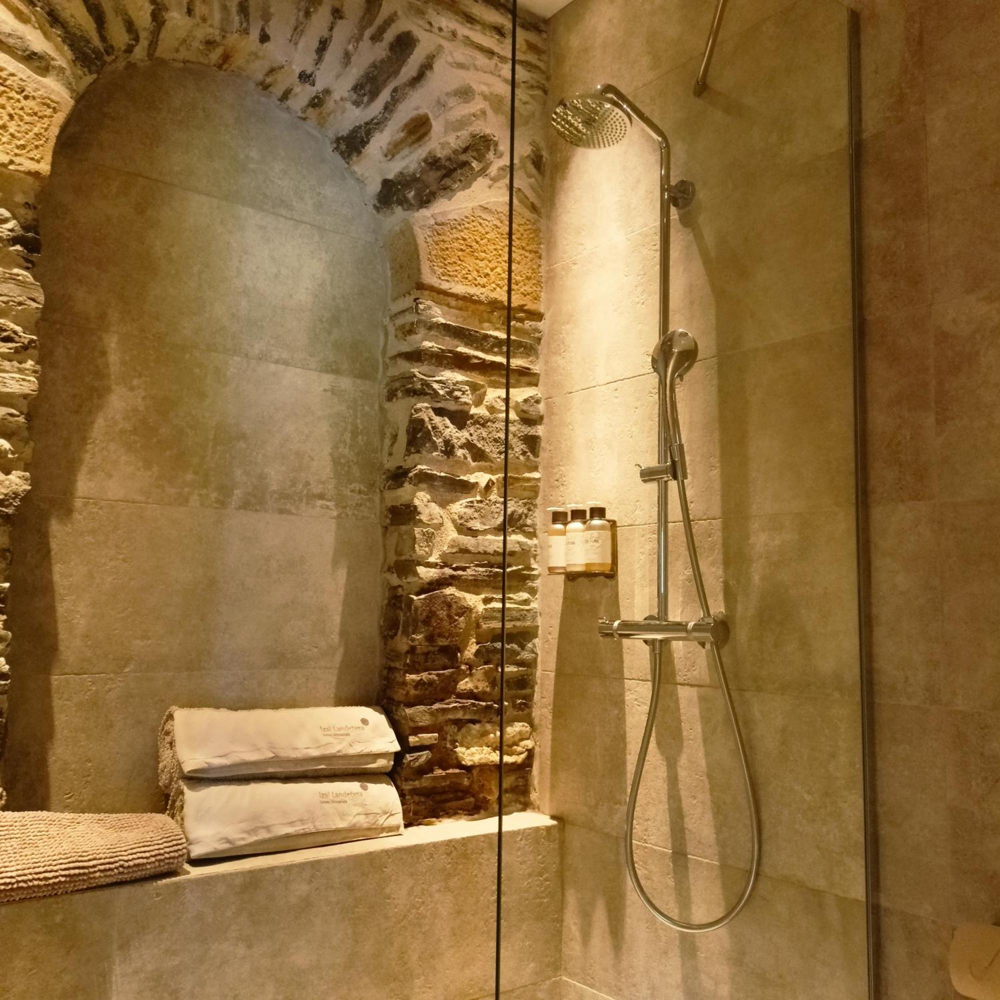 Izal Landetxea Guest House Bergara Bagian luar foto